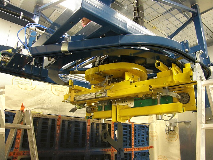 H&auml;ngef&ouml;rdersystem mit Drehstation &ast;2