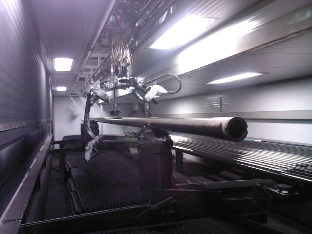 Innenansicht Kabine mit Beschichtungsautomaten